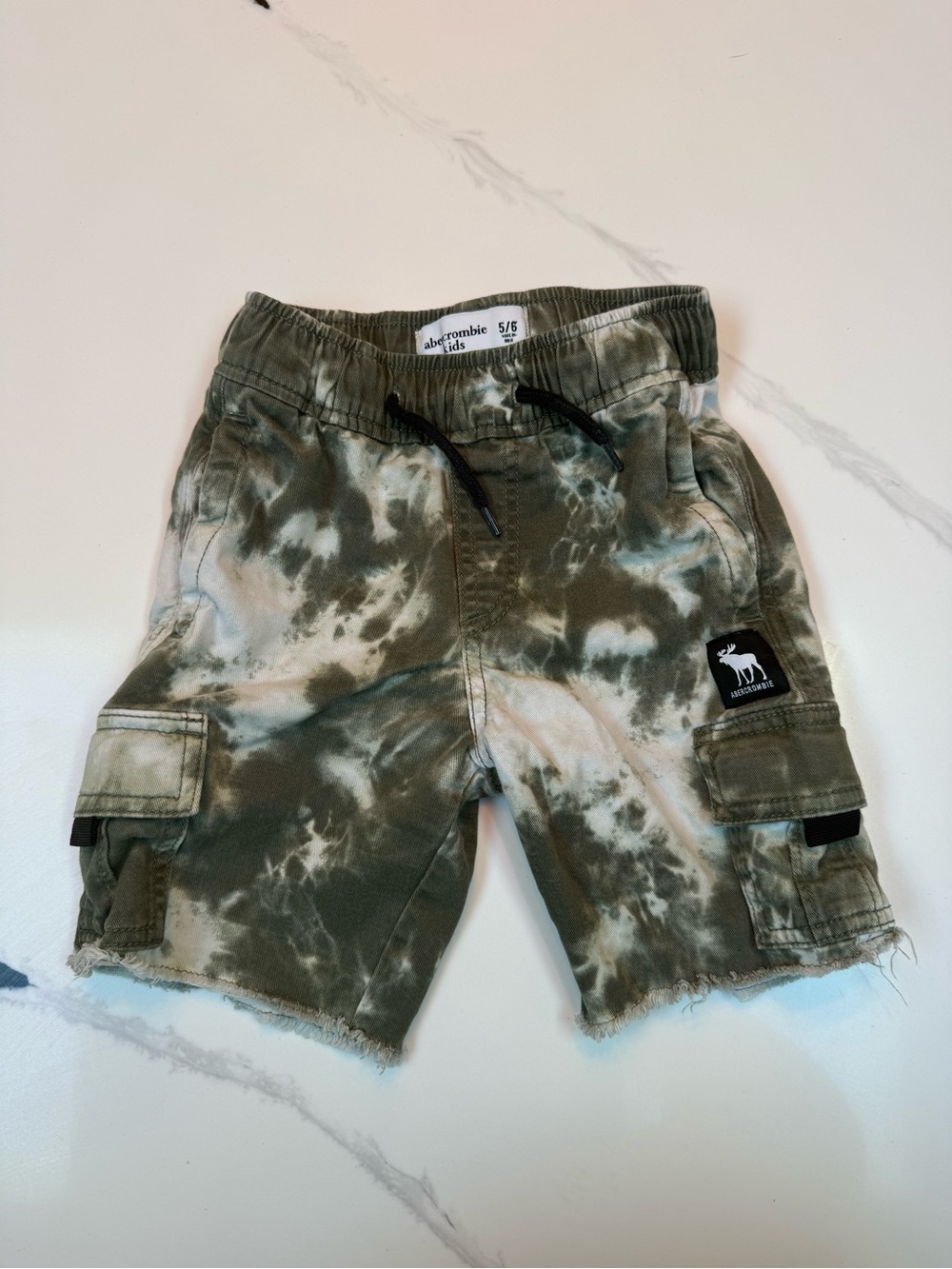 Abercrombie Kids Tie Dye Cargo Shorts Green Utility Size 5/6